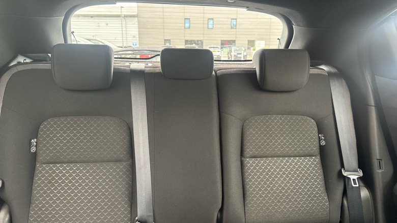 Nissan Juke 1.0 DiG-T 114 N-Connecta 5dr Petrol Hatchback